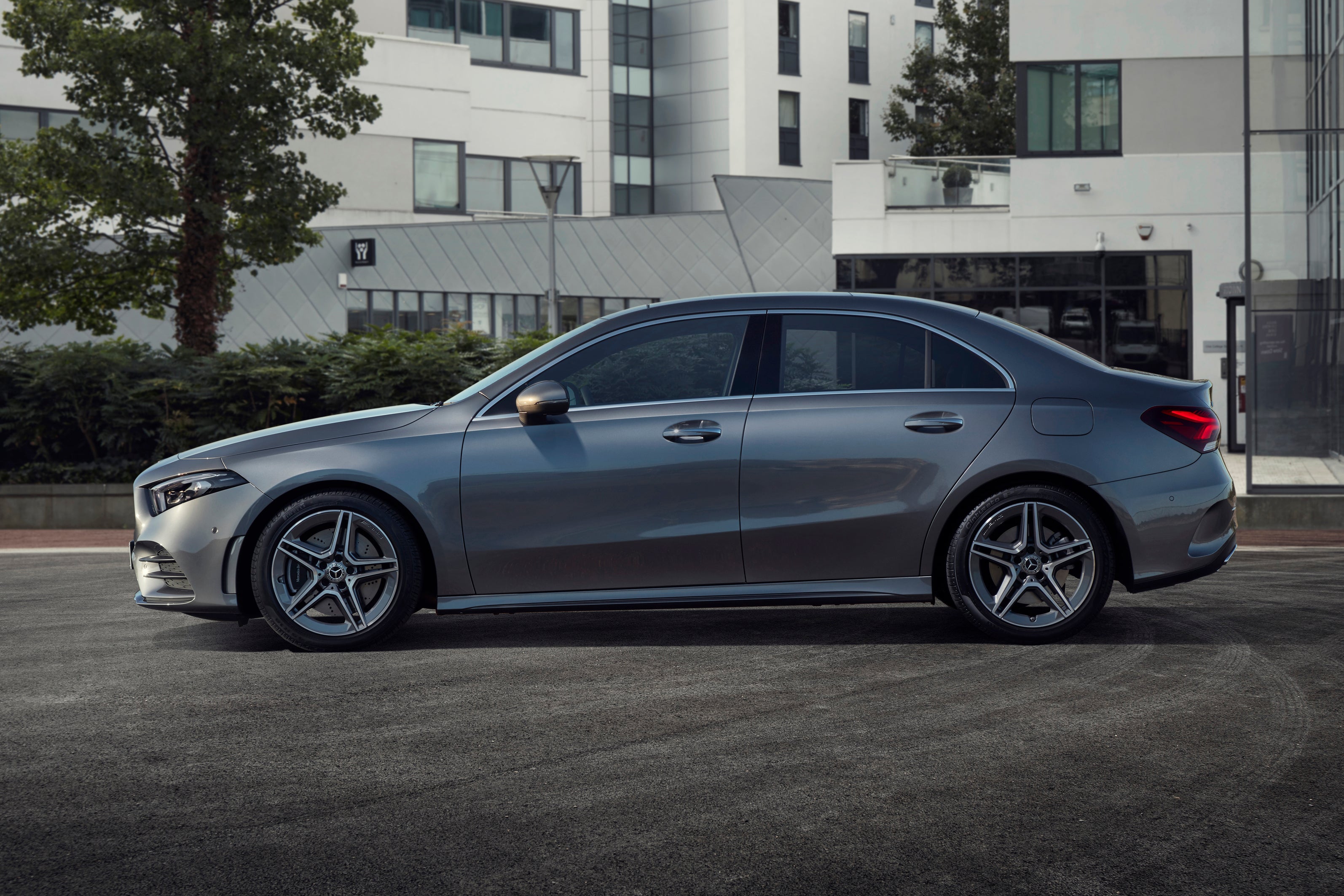 Mercedes a250 store saloon hybrid